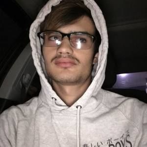 Meet your Posher, Lorenzo